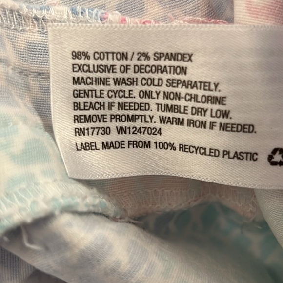 Vineyard Vines Pink and Blue Shorts Patchwork Style - Picture 6 of 6